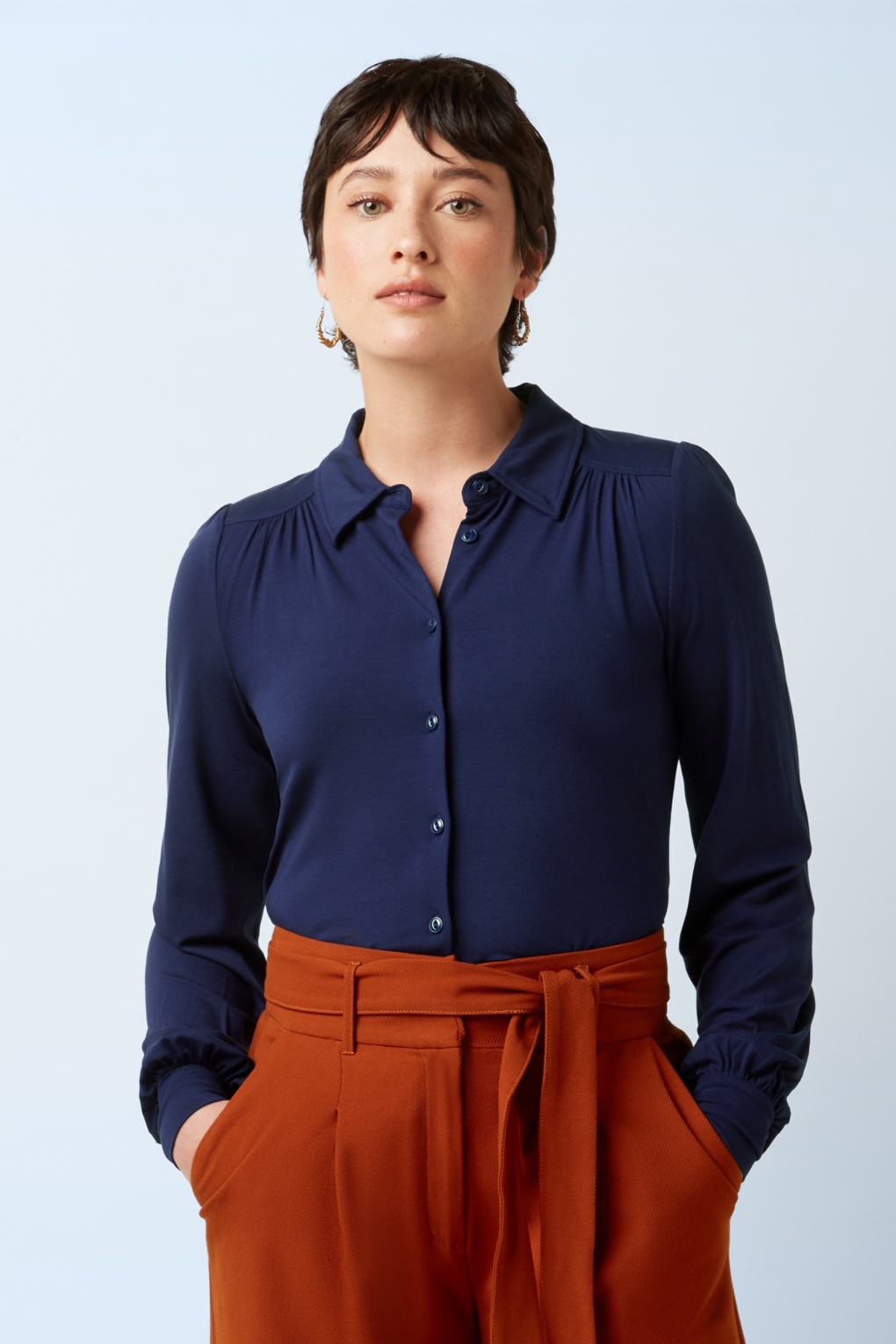 277179-King-Louie-53331-Blouse-Carina-Viscose-Light-Rhodonite-Blue-250625-001MW-full