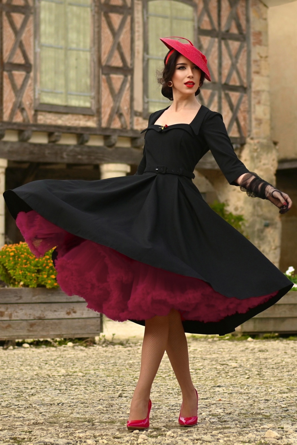 281332-TVBC-54567-Petticoat-Red-241105-002MW-full