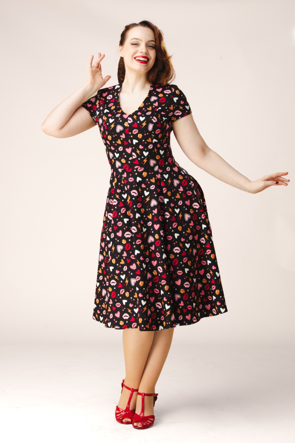 284193-Topvintage-Boutique-55728-Heartsy-Swing-Dress-Black-251219-042MW-full