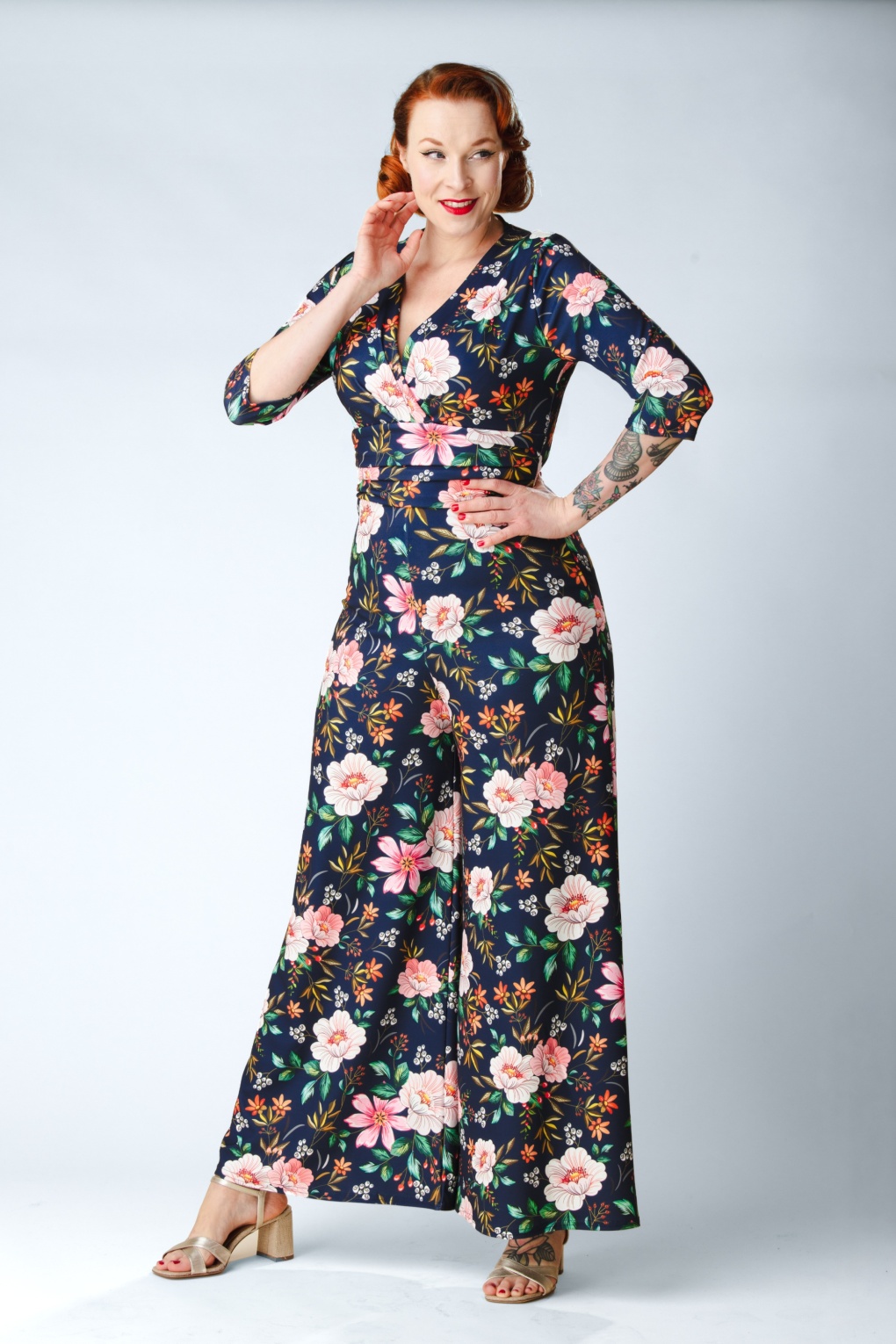 284296-Vintage-Chic-56072-Jumpsuit-Savannah-Floral-Marine-Blue-260115-001W-full