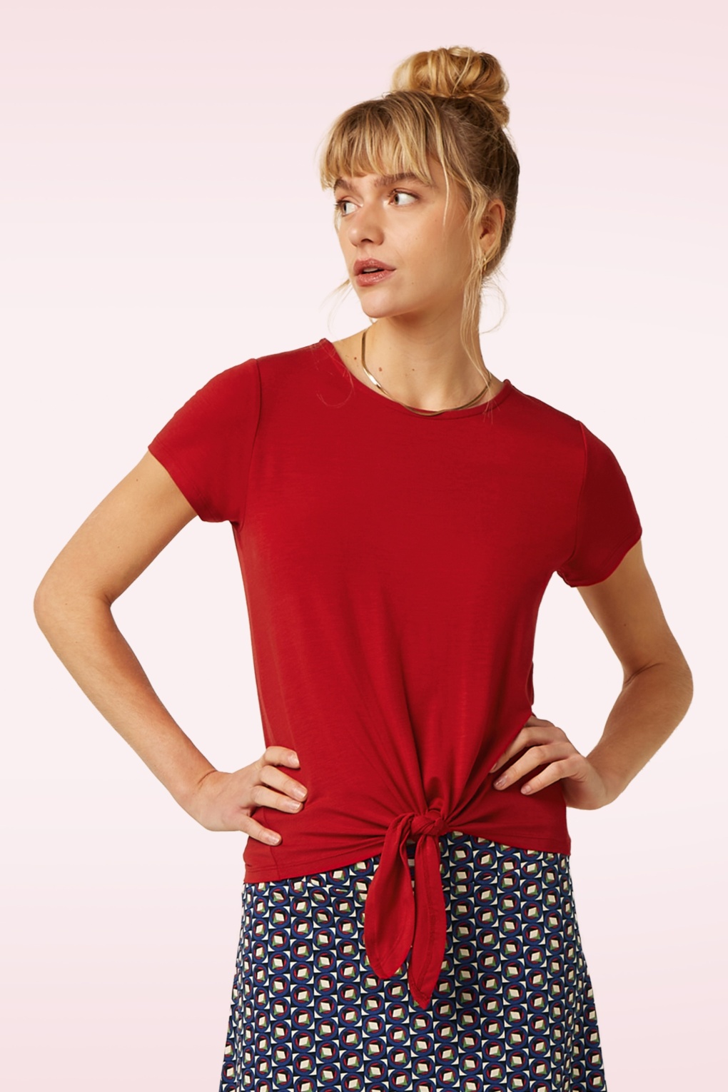 285831-King-Louie-55032-Knot-shirt-tulum-chili-red-251013-002A-full