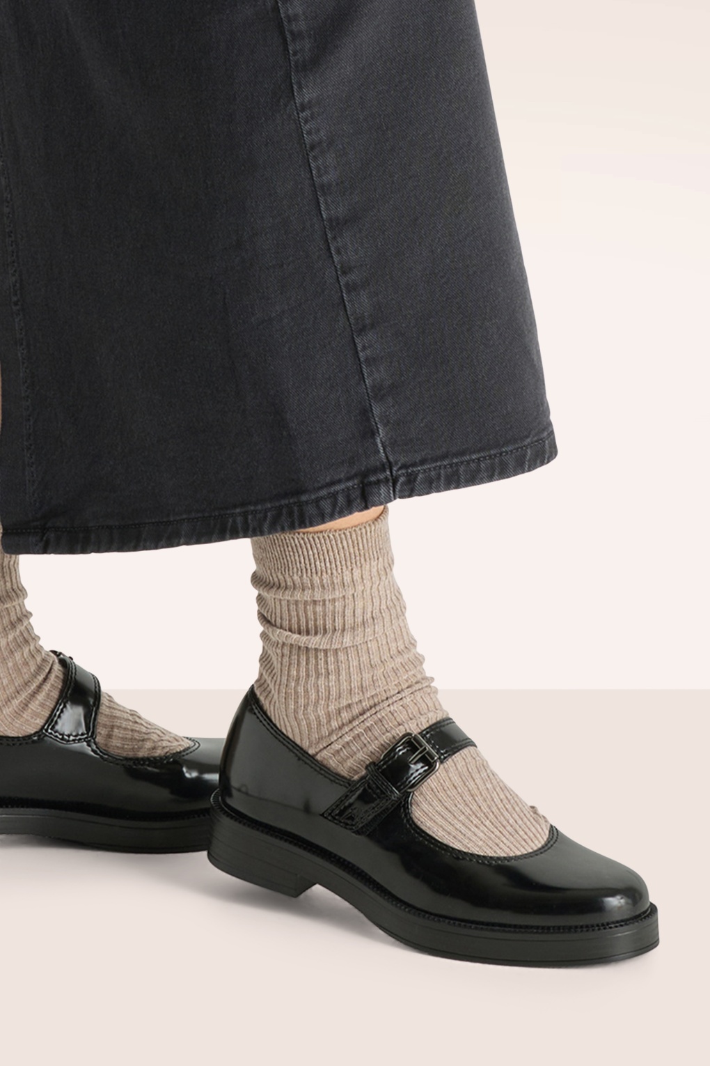 290830-Tamaris-56909-Flats-In-Black-260617-004L-full