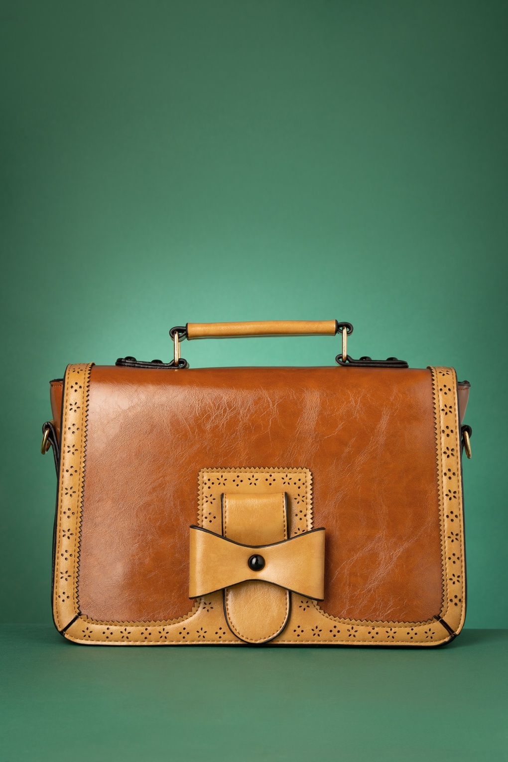 263986-Banned-retro-36316-Bag-Brown-Bow-Scandal-Camel-09232020-0013-kopieren-full