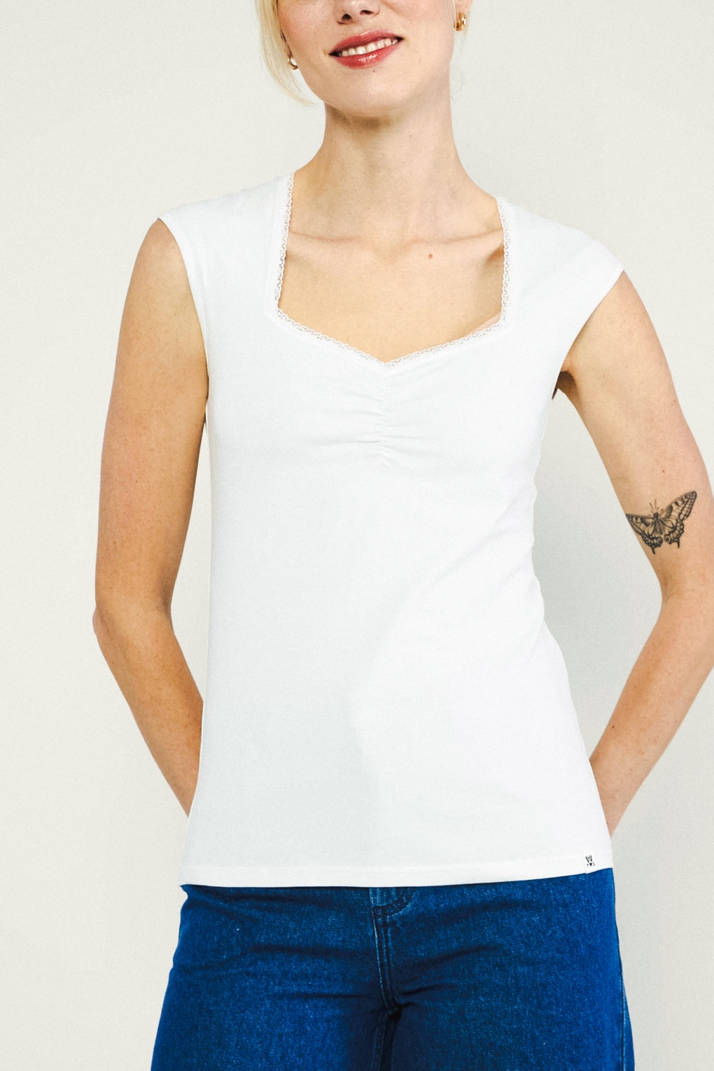 285708-Blutsgeschwister-55266-Top-White-250521-002MW-full