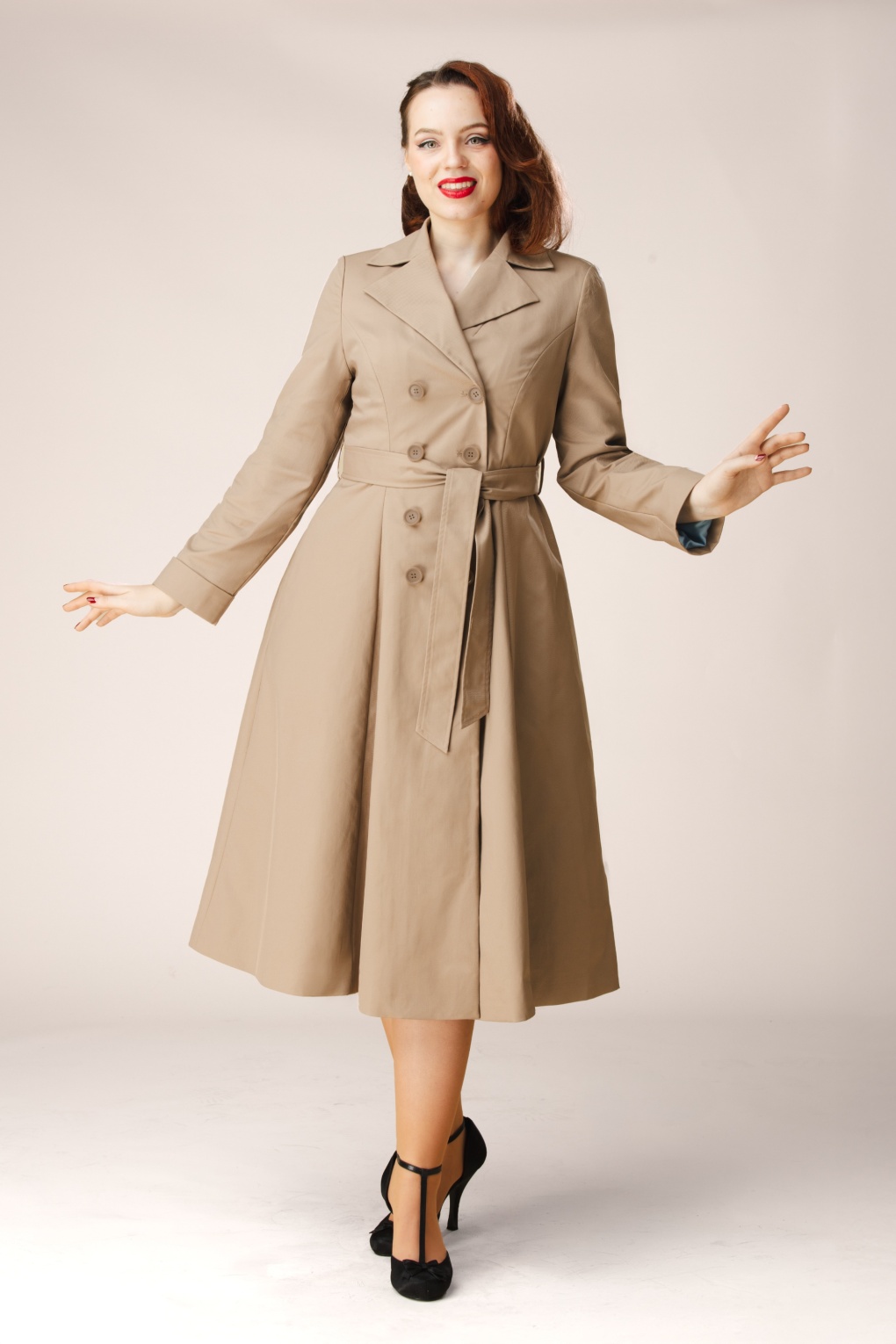 Topvintage exclusive ~ Leandra trenchcoat in beige