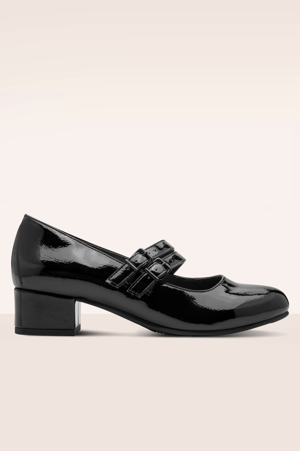 Delphine Softline Vegan lakpumps in zwart