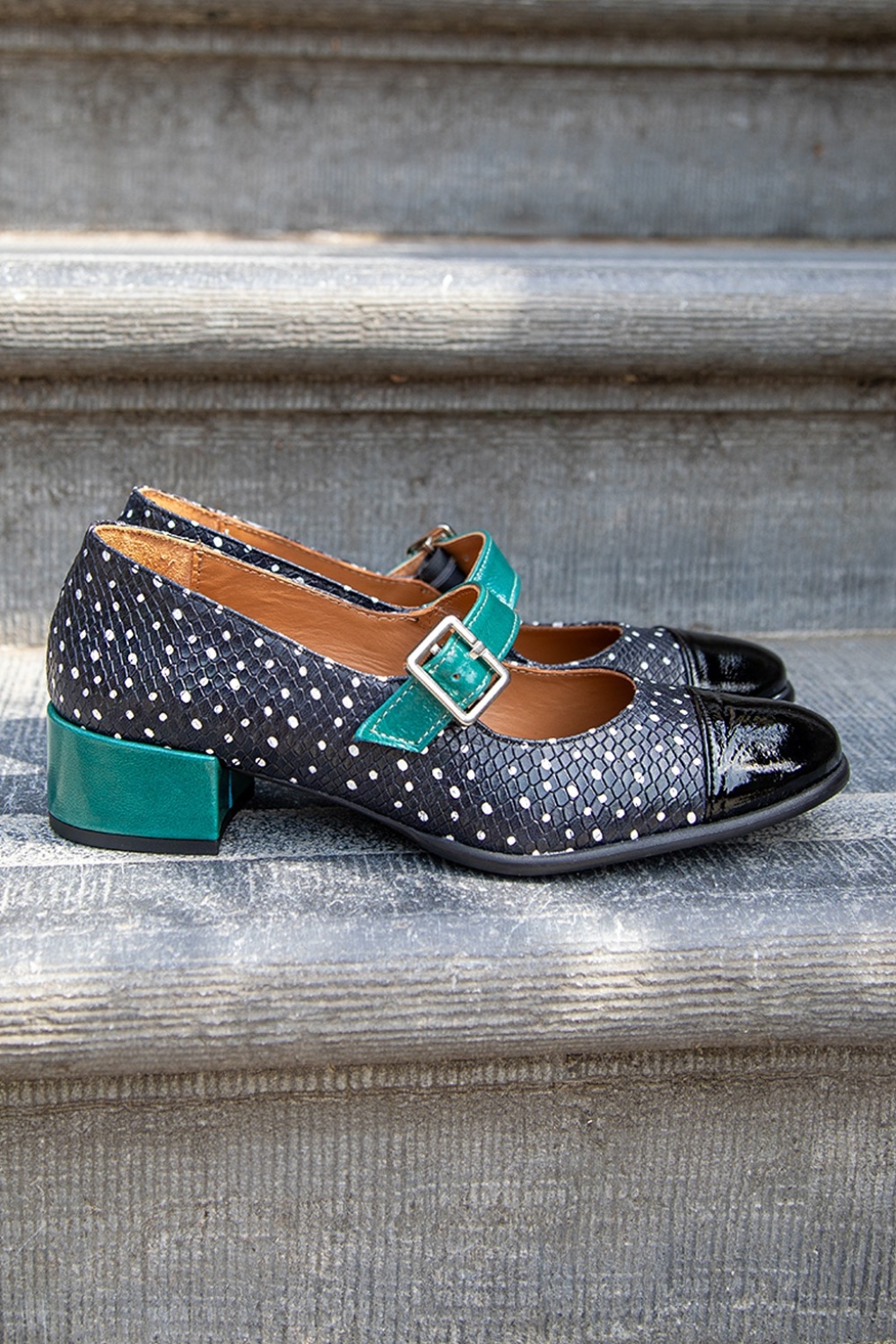 Julie Mary Jane Dotted pumps in zwart en teal