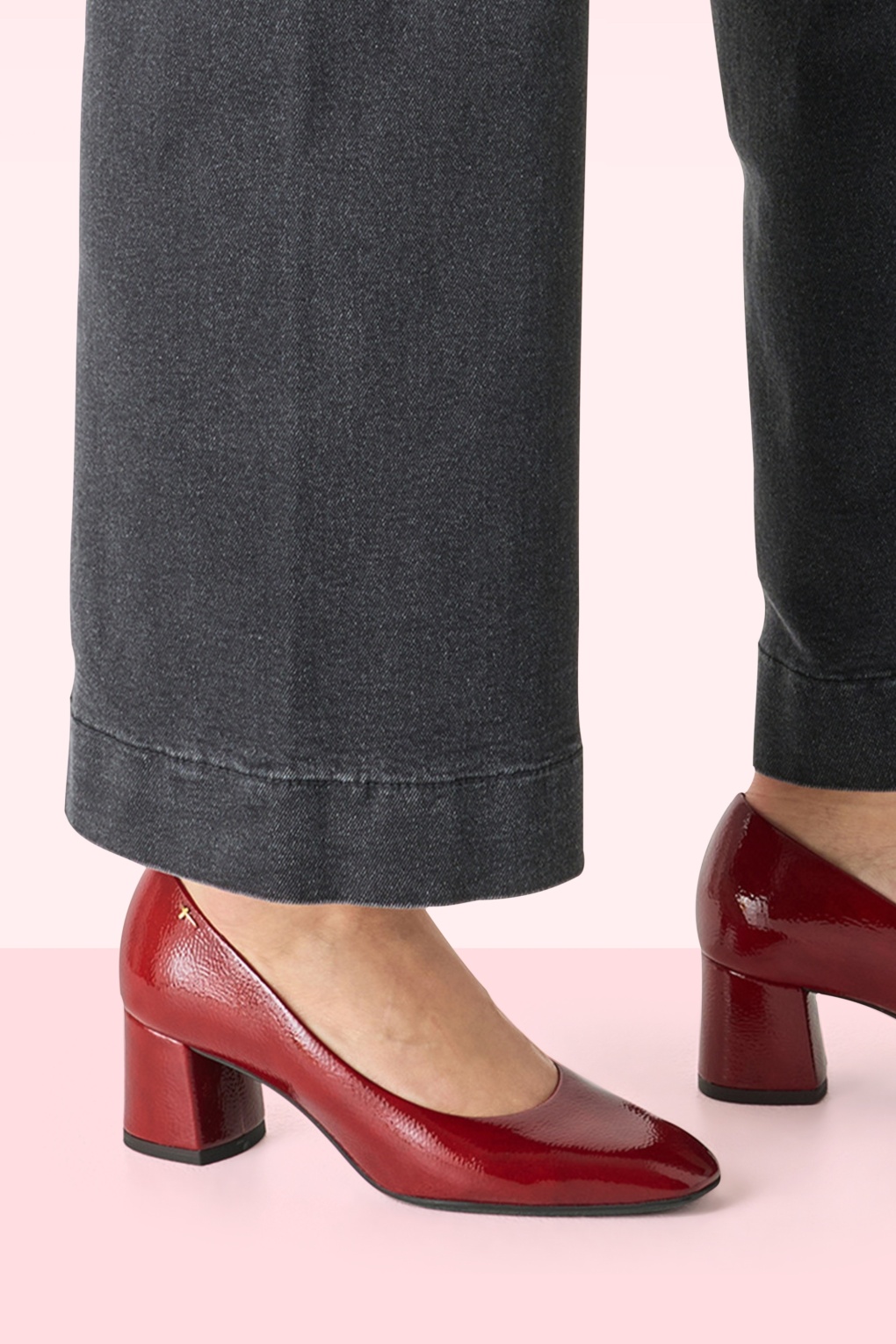 First Lady vegan lak pumps in rood