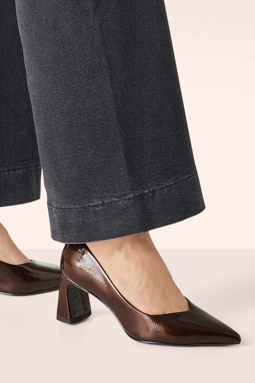 290815-Tamaris-56917-Pumps-In-Brown-260617-004L-full