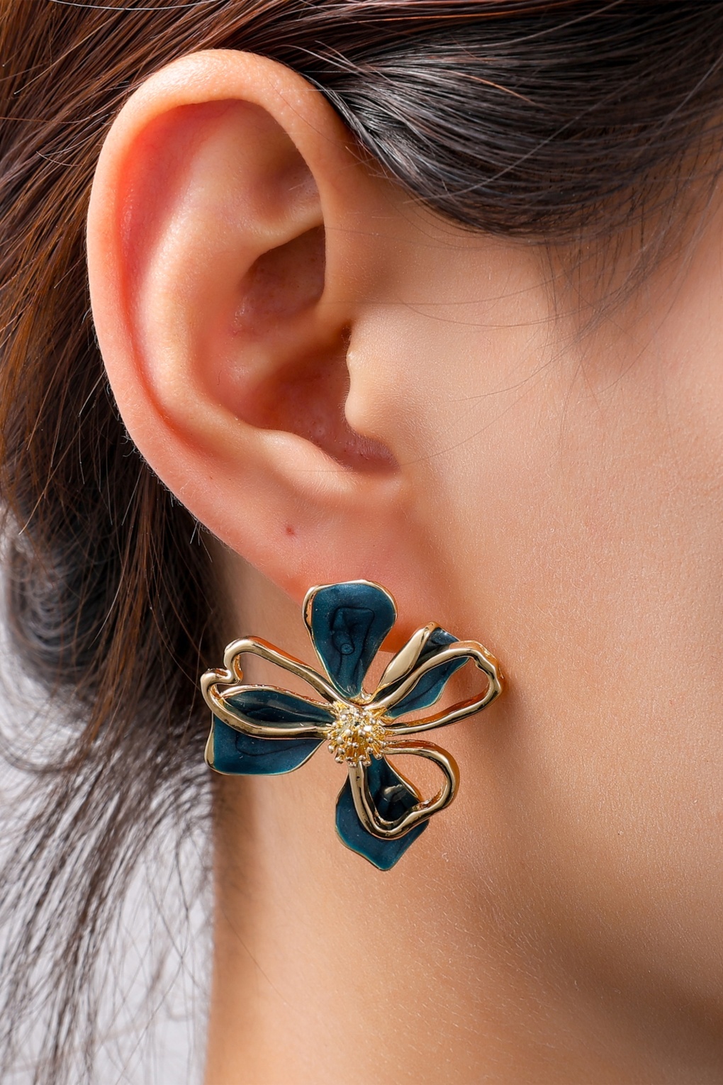 291022-Day-And-Eve-57599-Flower-Stud-Dark-Blue-260723-002L-full