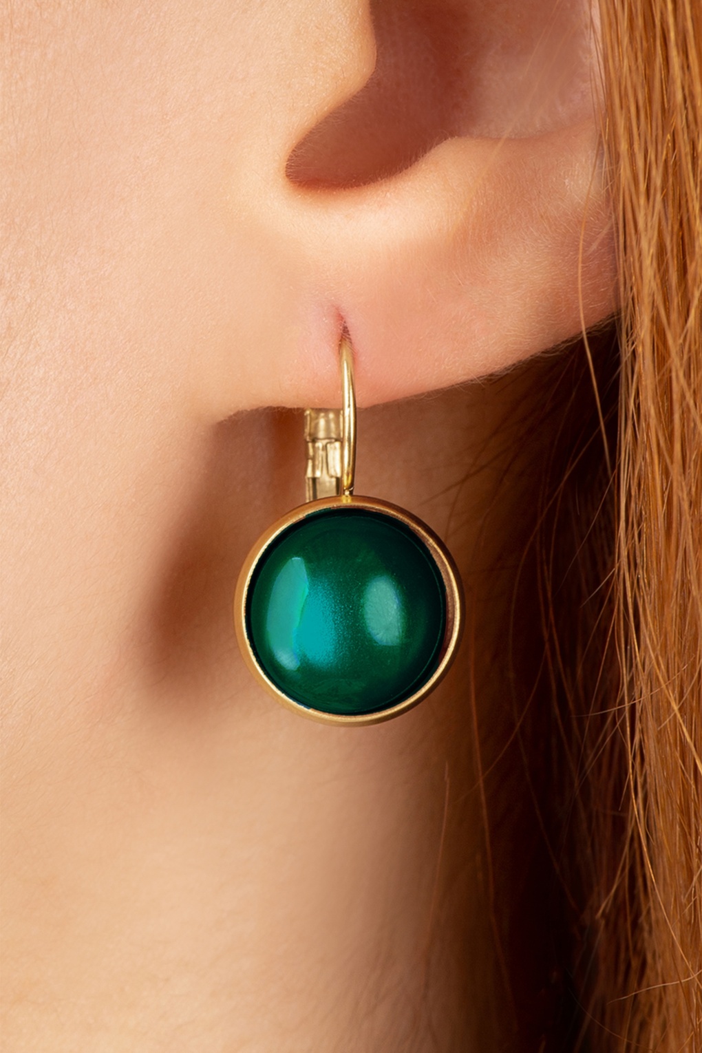 Goldplated Dot oorbellen in diepzeegroen