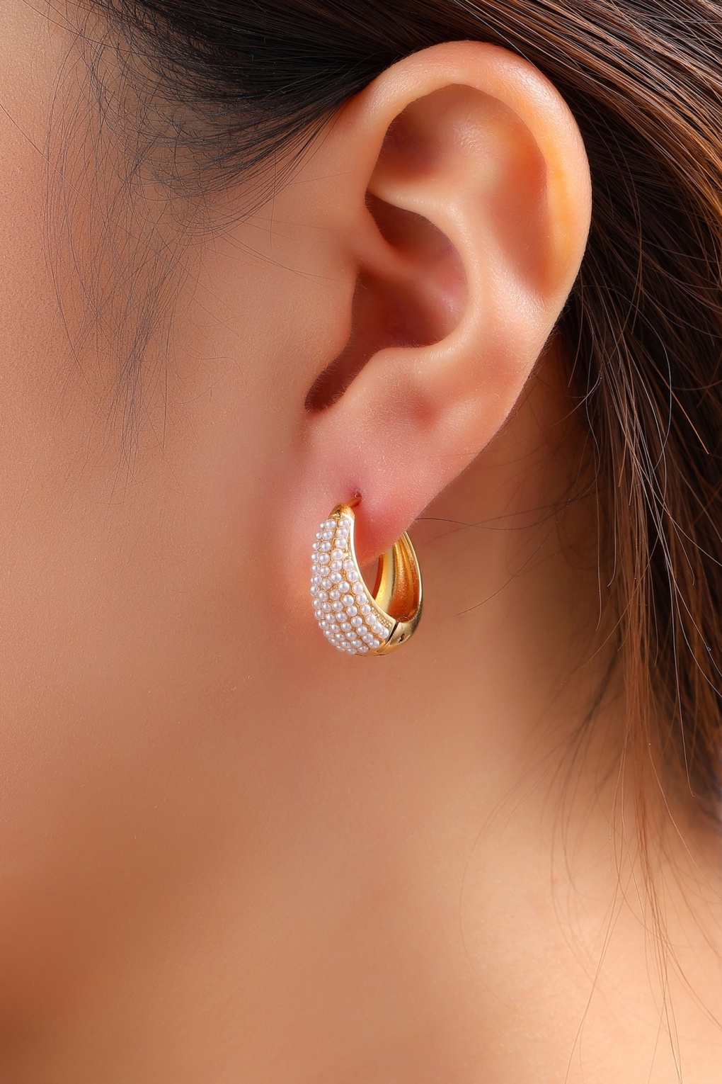 Pearly Drop Hoop oorbellen in goud
