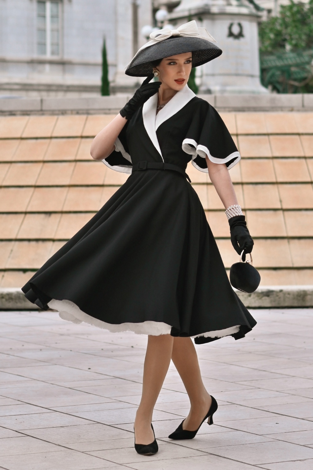 Topvintage exclusive ~ Coco Eliza swing jurk in zwart